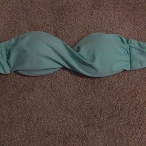 STRAPLESS BATHING SUIT TOP